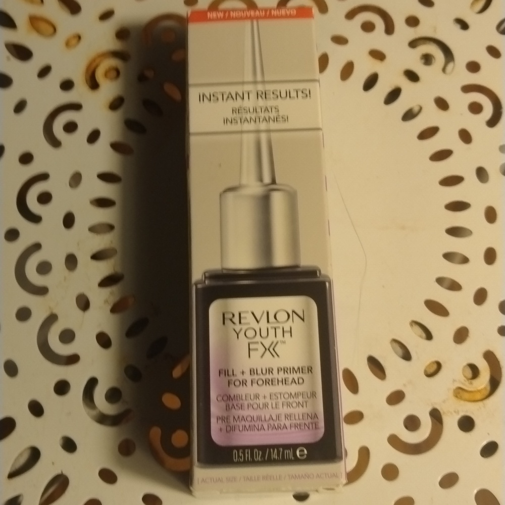 Revlon Youth FX fill blur primer for forehead